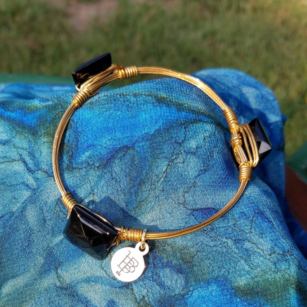 Bourbon & Bowties Black Facet Stone Wire Bracelet